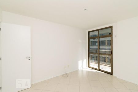 QUARTO de apartamento para alugar com 1 quarto, 58m² em Centro, Niterói