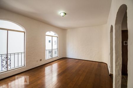 Sala de apartamento para alugar com 3 quartos, 197m² em Cambuí, Campinas