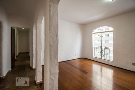 Sala de apartamento para alugar com 3 quartos, 197m² em Cambuí, Campinas