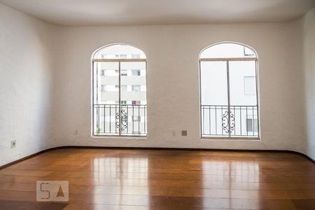 Sala de apartamento para alugar com 3 quartos, 197m² em Cambuí, Campinas