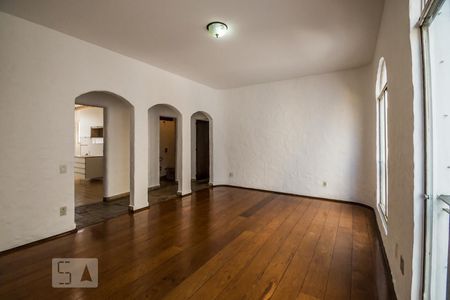 Sala de apartamento para alugar com 3 quartos, 197m² em Cambuí, Campinas