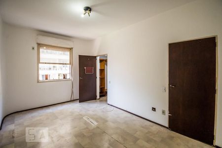 Suíte de apartamento para alugar com 3 quartos, 197m² em Cambuí, Campinas