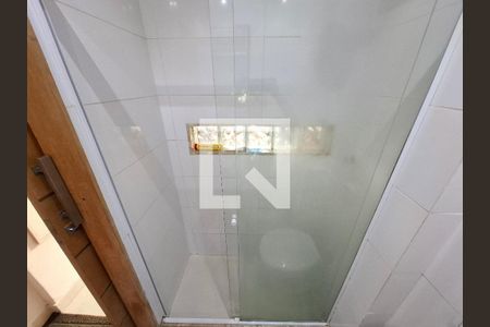 Banheiro de kitnet/studio à venda com 1 quarto, 18m² em Botafogo, Rio de Janeiro