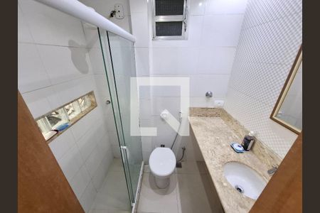 Banheiro de kitnet/studio à venda com 1 quarto, 18m² em Botafogo, Rio de Janeiro