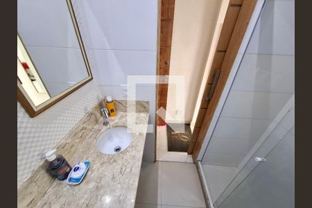 Banheiro de kitnet/studio à venda com 1 quarto, 18m² em Botafogo, Rio de Janeiro