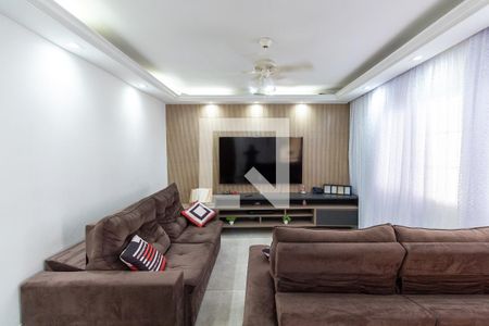 Sala 1 de casa à venda com 4 quartos, 274m² em Jardim Brasilia (zona Leste), São Paulo