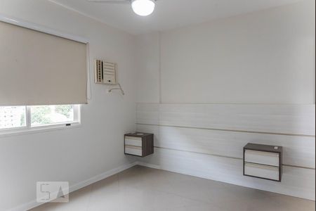 Suíte de apartamento para alugar com 3 quartos, 98m² em Tijuca, Rio de Janeiro