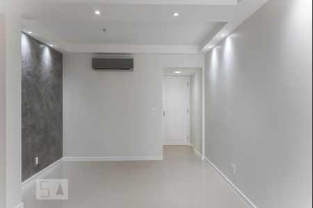 Sala de apartamento para alugar com 3 quartos, 98m² em Tijuca, Rio de Janeiro