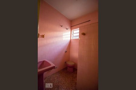 Casa 1 - Banheiro de casa à venda com 5 quartos, 250m² em Parque Sao Domingos, São Paulo