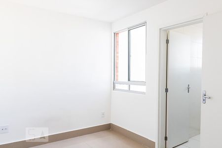 Suíte de apartamento à venda com 2 quartos, 60m² em Santa Amélia, Belo Horizonte