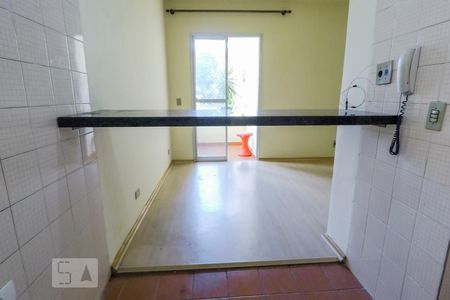 Vista da sala pela cozinha de apartamento à venda com 1 quarto, 42m² em Vila Mariana, São Paulo