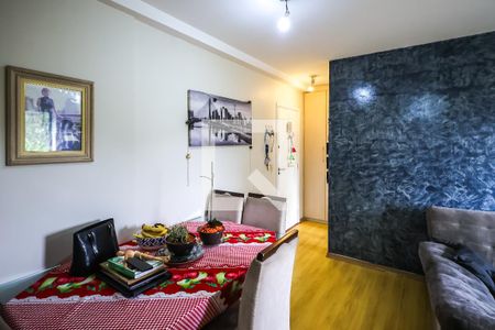 Sala de apartamento à venda com 2 quartos, 60m² em Vila Arapuã, São Paulo