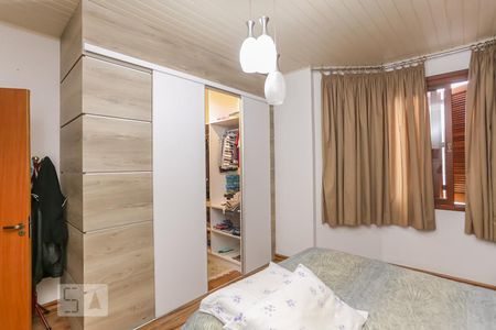 Dormitório 1  de casa à venda com 3 quartos, 160m² em São Geraldo, Porto Alegre