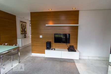 Sala de apartamento para alugar com 1 quarto, 50m² em Santo Agostinho, Belo Horizonte