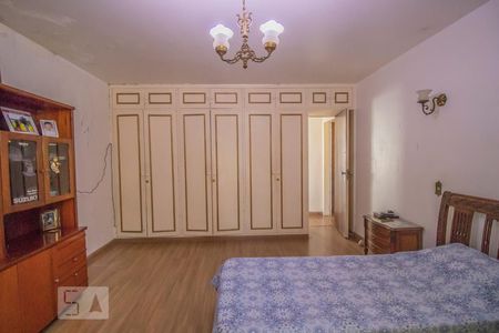 Casa para alugar com 600m², 4 quartos e 4 vagas Casa para alugar com 600m², 4 quartos e 4 vagasQuarto 2