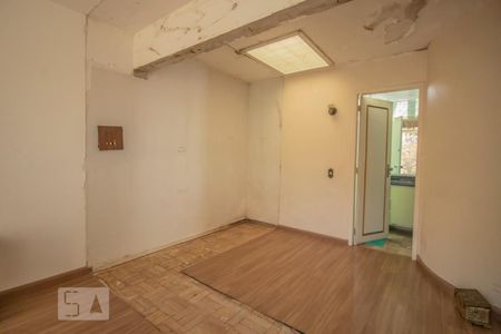 Casa para alugar com 600m², 4 quartos e 4 vagas Casa para alugar com 600m², 4 quartos e 4 vagasCloset da suíte 1