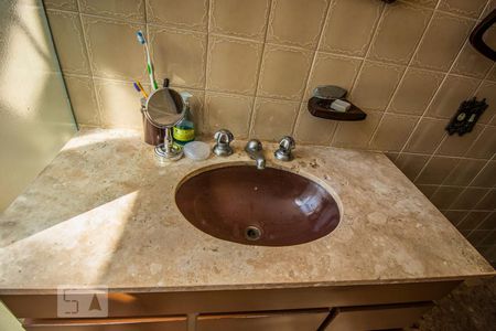 Casa para alugar com 600m², 4 quartos e 4 vagas Casa para alugar com 600m², 4 quartos e 4 vagasBanheiro