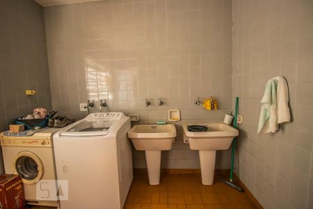 Casa para alugar com 600m², 4 quartos e 4 vagas Casa para alugar com 600m², 4 quartos e 4 vagasÁrea de Serviço