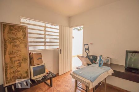 Casa para alugar com 600m², 4 quartos e 4 vagas Casa para alugar com 600m², 4 quartos e 4 vagasQuarto de Serviço