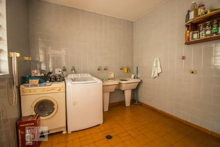 Casa para alugar com 600m², 4 quartos e 4 vagas Casa para alugar com 600m², 4 quartos e 4 vagasÁrea de Serviço