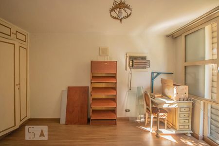 Casa para alugar com 600m², 4 quartos e 4 vagas Casa para alugar com 600m², 4 quartos e 4 vagasQuarto 1