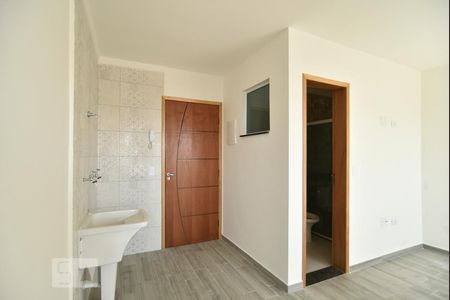 Área de Serviço e Banheiro de kitnet/studio para alugar com 1 quarto, 35m² em Vila Sao Geraldo, São Paulo