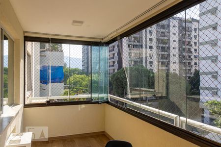 Varanda de apartamento à venda com 2 quartos, 90m² em Grajau, Rio de Janeiro