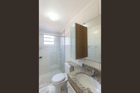 Banheiro de apartamento à venda com 2 quartos, 49m² em Jardim Márcia, Campinas