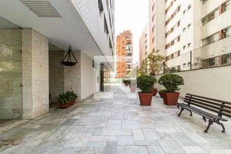 Apartamento à venda com 130m², 3 quartos e 1 vaga Apartamento à venda com 130m², 3 quartos e 1 vagaPátio
