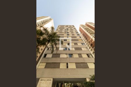Apartamento à venda com 130m², 3 quartos e 1 vaga Apartamento à venda com 130m², 3 quartos e 1 vagaFachada