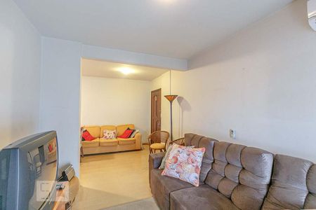 Sala de apartamento para alugar com 3 quartos, 110m² em Cavalhada, Porto Alegre