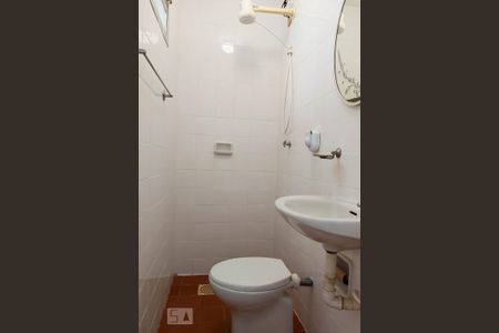 Apartamento à venda com 59m², 2 quartos e 1 vaga Apartamento à venda com 59m², 2 quartos e 1 vagaBanheiro de Serviço