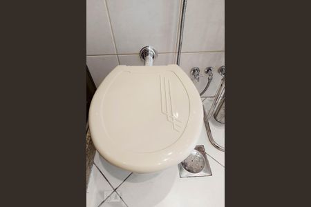 Apartamento à venda com 59m², 2 quartos e 1 vaga Apartamento à venda com 59m², 2 quartos e 1 vagaBanheiro