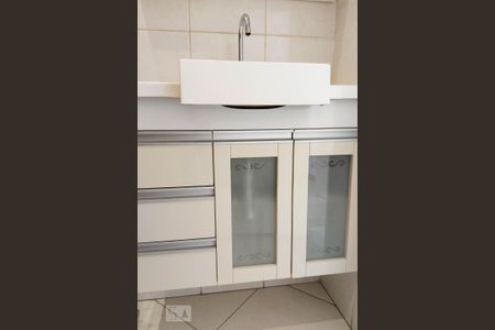 Apartamento à venda com 59m², 2 quartos e 1 vaga Apartamento à venda com 59m², 2 quartos e 1 vagaBanheiro