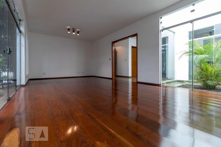 Sala de casa à venda com 4 quartos, 360m² em Planalto Paulista, São Paulo