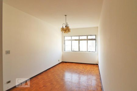 Sala de apartamento para alugar com 2 quartos, 72m² em Liberdade, São Paulo