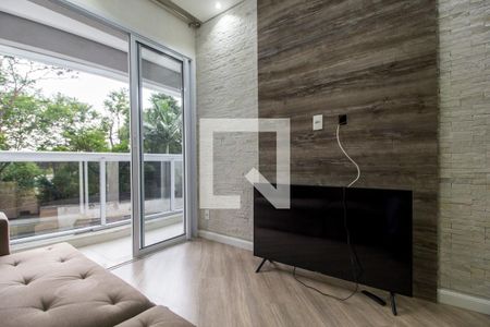 Sala de TV de apartamento para alugar com 1 quarto, 50m² em Empresarial 18 do Forte, Barueri