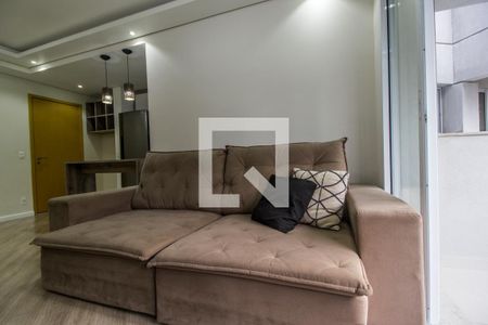 Sala de TV de apartamento para alugar com 1 quarto, 50m² em Empresarial 18 do Forte, Barueri