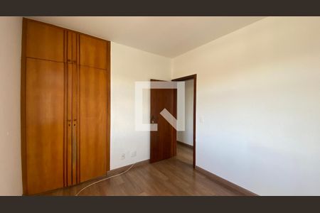 Quarto 2 de apartamento para alugar com 3 quartos, 84m² em Gutierrez, Belo Horizonte