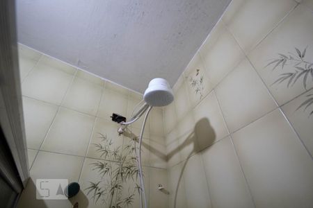 Banheiro de kitnet/studio à venda com 3 quartos, 175m² em Vila Pirajussara, São Paulo