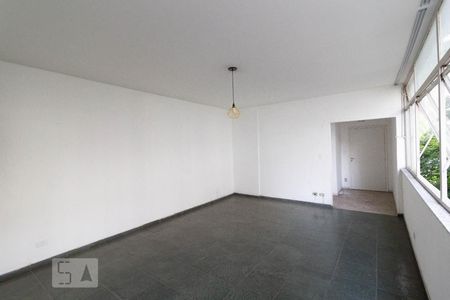 Apartamento para alugar com 150m², 3 quartos e sem vagaSala