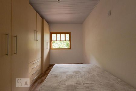 Quarto de casa para alugar com 1 quarto, 45m² em Jardim Floresta, Porto Alegre