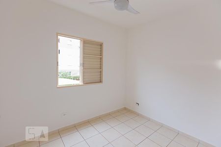 Quarto 2 de apartamento para alugar com 2 quartos, 47m² em Parque dos Lagos, Ribeirão Preto