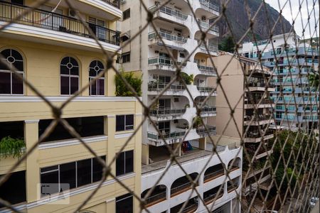 Vista de apartamento à venda com 2 quartos, 178m² em Copacabana, Rio de Janeiro