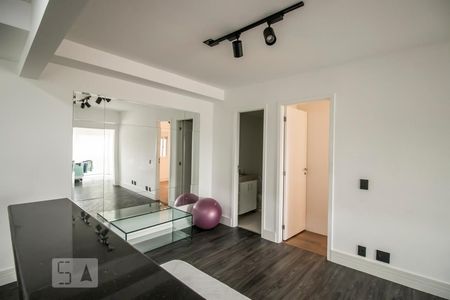 Sala de apartamento para alugar com 1 quarto, 58m² em Vila Alexandria, São Paulo