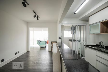 Sala de apartamento para alugar com 1 quarto, 58m² em Vila Alexandria, São Paulo