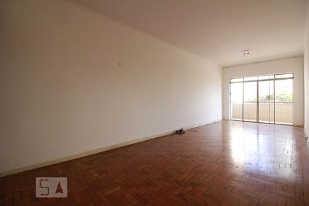 Apartamento à venda com 110m², 2 quartos e sem vagaSala