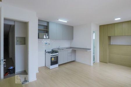 Cozinha de kitnet/studio à venda com 1 quarto, 27m² em Sé, São Paulo