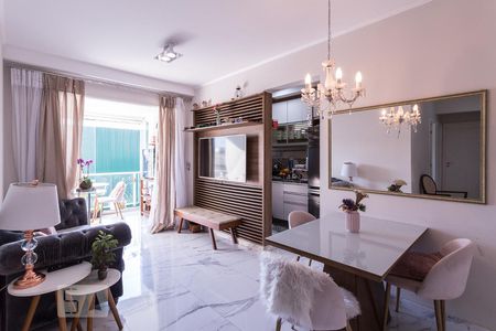 Sala de apartamento à venda com 2 quartos, 67m² em Vila Anastácio, São Paulo