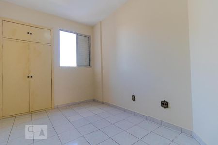 Quarto 01  de apartamento para alugar com 2 quartos, 69m² em Botafogo, Campinas